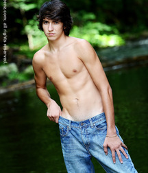 Stephen set 1 5dbde8ab99fd8.jpg