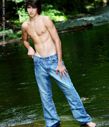 Stephen set 1 5dbde8b602464.jpg