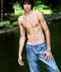 Stephen set 1 5dbde8ef7d17c.jpg