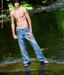 Stephen set 1 5dbde93568315.jpg
