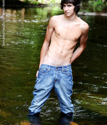 Stephen set 1 5dbde972525db.jpg