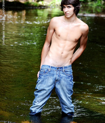 Stephen set 1 5dbde976196d7.jpg