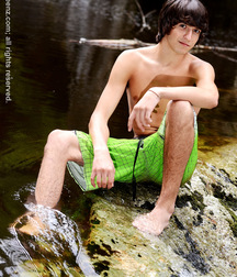 Stephen set 2 5dbdedc957a95.jpg