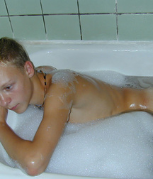 Un ange dans son bain 58d95432b9250.jpg