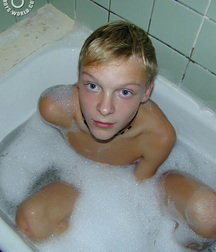 Un ange dans son bain 58d9543697df9.jpg