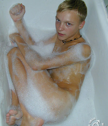 Un ange dans son bain 58d95443372c5.jpg