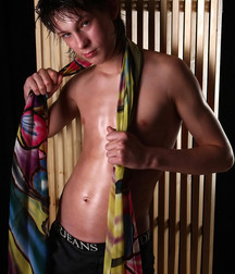 Maro in the dark room 59cd47811f242.jpg