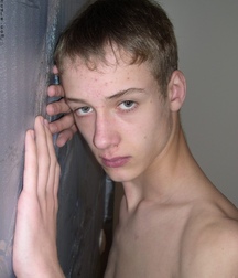Vivan Beautiful wanker. 5a3e9621805ee.jpg