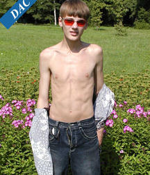 Ari at the lake. 5a534c4f3840b.jpg