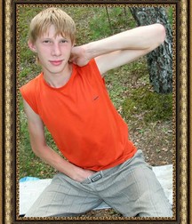 Leon est vraiment le plus beau. 5a8b179a2e2e3.jpg