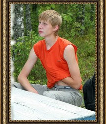 Leon est vraiment le plus beau. 5a8b179d0d720.jpg