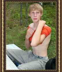 Leon est vraiment le plus beau. 5a8b179f7f759.jpg