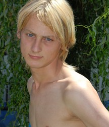 Hot boys 2. 5abbf9756f905.jpg