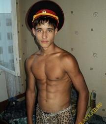 Boys in uniform hats 57e1b2950d37e.jpg