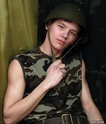 Russian soldier boy (forgot his name) 594433de6b2bb.jpg