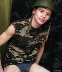 Russian soldier boy (forgot his name) 594433e69c1c7.jpg
