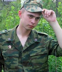 Two Russian soldier boys out on patrol 5945b0f76bdd4.jpg