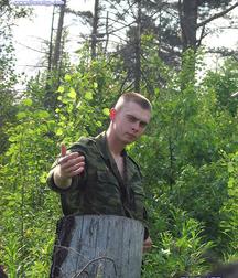 Two Russian soldier boys out on patrol 5945b0fd0cbda.jpg