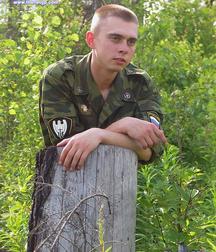 Two Russian soldier boys out on patrol 5945b10222c9a.jpg