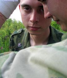 Two Russian soldier boys out on patrol 5945b11ba57af.jpg