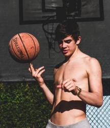 Hayes Shirtless 59ff1303698c4.png