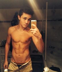 Cute One 5ab3db9cf3f6d.jpg