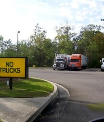 O V E R P R I C E D Gay Tube 60bad990ec3f8.jpg