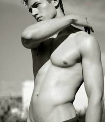Boyz 6 5884cac29d657.jpg