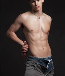 Boyz 7 5a2eb9f2bd78d.jpg