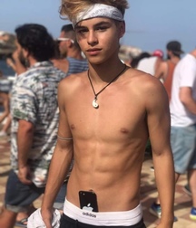 Just boyz 5b7861c830201.jpeg