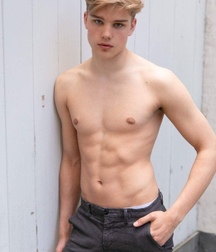 Eye candy  5b7b81498fe7f.jpeg
