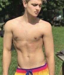 Loveboys 5c0dd19b9312c.jpeg
