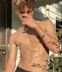 Loveboys 82 5e33aefa8030d.jpeg