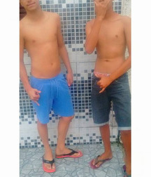 cute smaller guys 592d9b85daf6a.jpg