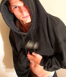 cute smaller guys 592d9ba411c6b.jpg