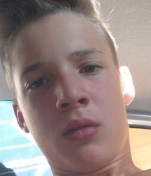 boys love 01 56bbd6bb754af.jpg
