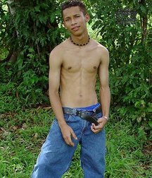 Amazon Boys 5860820ab1f47.jpg