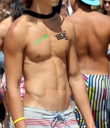 Beautiful Boy 5bd29b4d2aaee.jpg