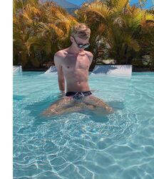 Beauty boys 6069cfabd9059.jpg