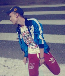 chav lads 56c4dccbc9f94.jpg