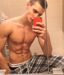 Uploaded by:nukkuvakoira 58635773d4f57.jpg