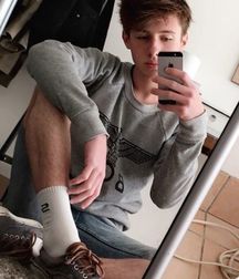 my boys 181 5cacb3ebd8903.jpg
