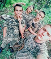 my boys 181 5cacb4162330f.jpg