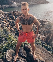 chav lads 40 5cc34fff33b49.jpg