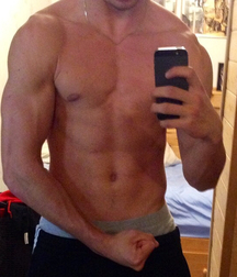 Sexy Shirtless Guys 7