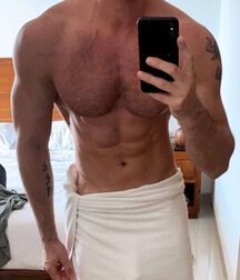 Sexy Shirtless Guys 9 606f5965ef55a.jpg