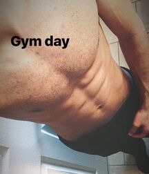 Sexy Shirtless Guys 9 606f597f8c6c4.jpg
