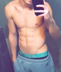 Sexy Shirtless Guys 9 606f598f757df.jpg