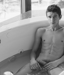 Boys in the Bath 1 5b1aae1975516.jpg