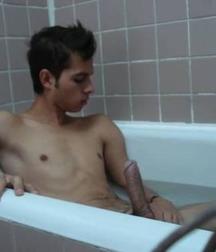 Boys in the Bath 1 5b1aae3e29c43.jpg